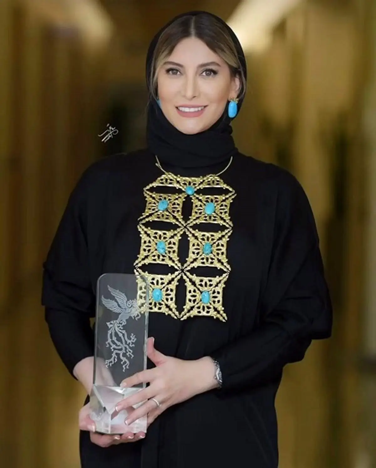 فریبا-نادری