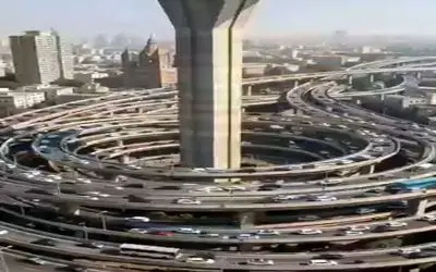 معماری خلاقانه؛ یه پل زدن مثل کلاف صد دور پیچیده معلوم نیست سرش کجاست تهش کجاست عظمتو