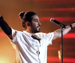 آواز محلی؛ کسری زاهدی این آهنگ بختیاری انقدر با احساس و لطیف خوند که بشنوی مست میشی