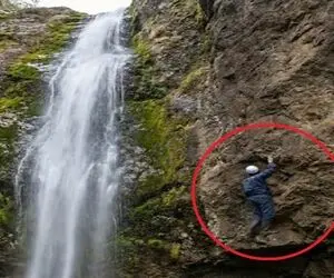 معماری خلاقانه؛ صخره ی زیر آبشار رو نشون کرد برا ساخت خونه ویو شاهانه ببینی فر میخوری