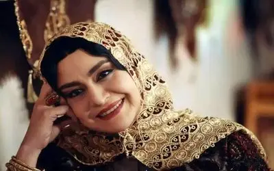 ماشین زمان؛ مریلا زارعی با ابروهای پیوندی و اپل های 5 متری از تینیجرهای الانی زیباتره