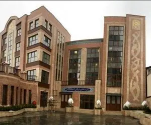 مدرسه مهر هشتم با شهریه نجومی متعلق به قالیباف است؟