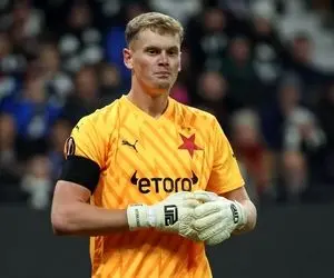 تاتنهام گلر جدید جذب می کند