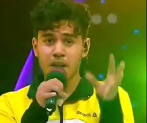 آواز احساسی؛ پسره با ظاهر نامرتب از خدابیامرز مرتض پاشایی خوند داورا کپ کردن چخبره