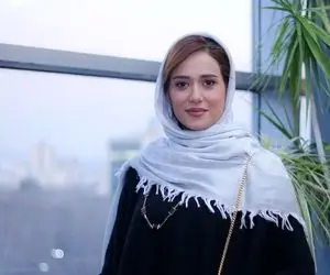 پریناز ایزدیار بالای درخت توت + عکس