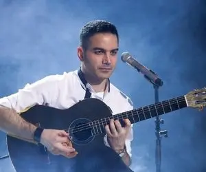 آواز احساسی؛ محسن یگانه منو فکر رفتن تو میکشه خوند تماشاچیا بغضشون ترکید دلت ریش میشه