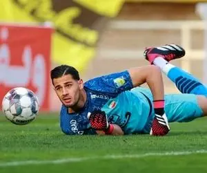 اولین واکنش گلر جنجالی سپاهان بعد از اعتراض‌ها و محرومیت