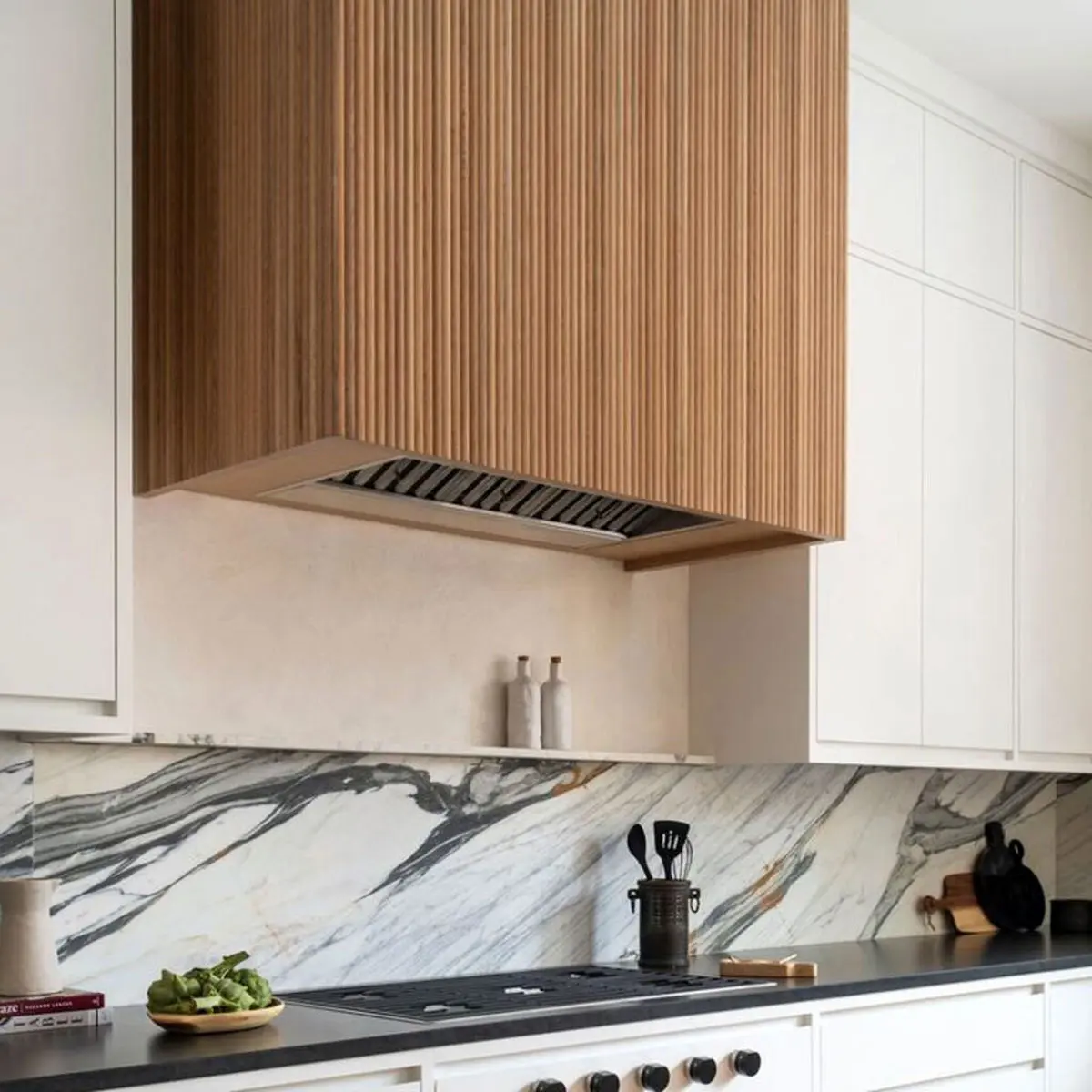 شیک-ترین-مدل-های-طراحی-کابینت-هود-مخفی-مدرن-و-زیبا-4-1024x1024