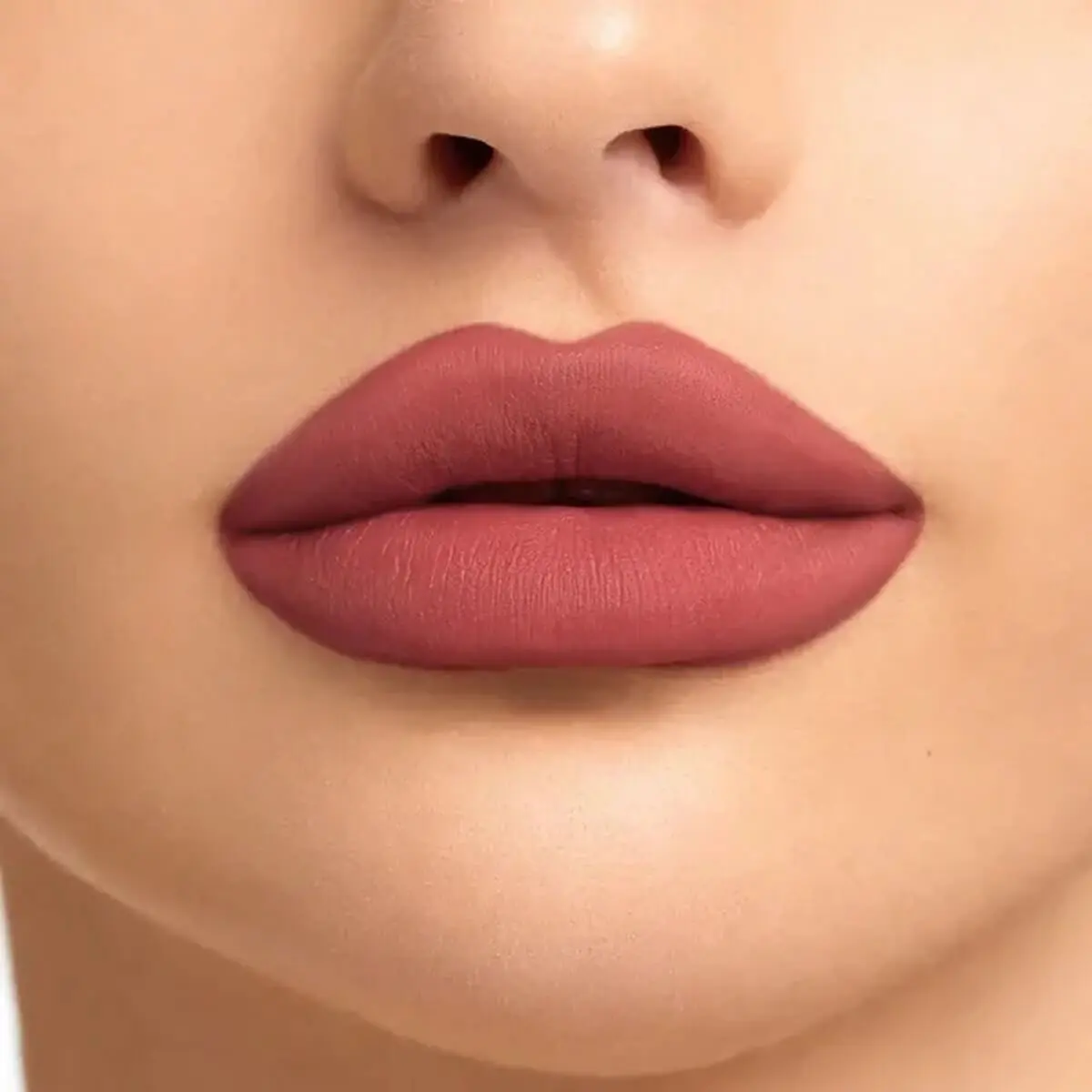 رژهای مناسب پوست گندمی