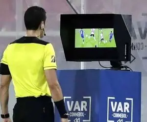 شاهکارهای فدراسیون فوتبال ادامه دارد/ VAR فقط برای استقلال و پرسپولیس
