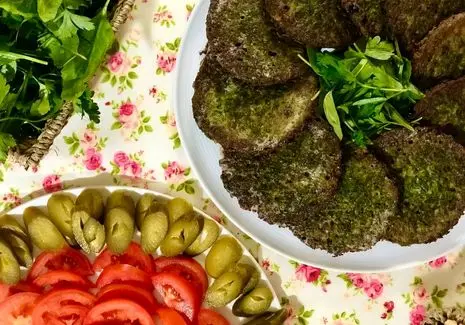 آموزش آشپزی؛ چجوری یه کوکوسبزی خوش عطر و طعم بپزیم؟