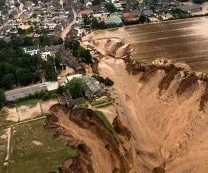 (عکس) تصویری آخرالزمانی و وحشتناک از سیل در آلمان