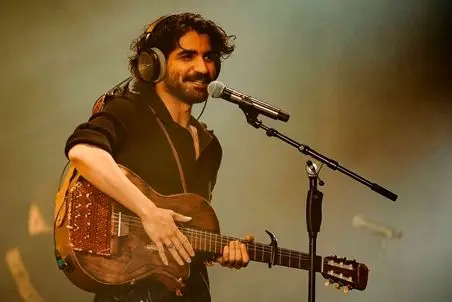 آواز محلی؛ عرفان طهماسبی چشم و دلوم روشن خوند شیرازیا چه اکتیون ترکوندن سالنو