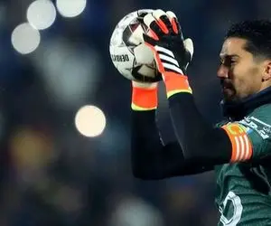 شیشه عمر کاپیتان استقلال در دست ساپینتو