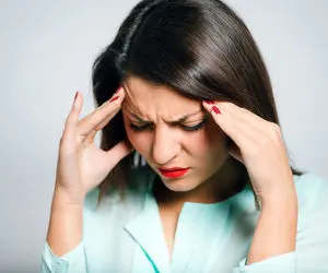 انواع سردرد کدامند و چه علائمی دارند؟