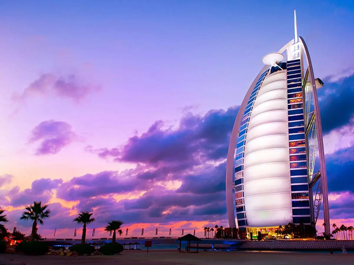 Burj-Al-Arab-Hotel-Dubai-1