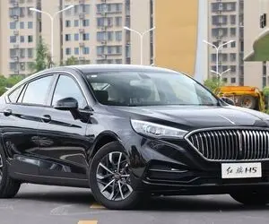 نقد و بررسی هونگچی H۵؛ گزینه اصلی واردات به بازار ایران