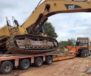 ماشین های غول پیکر؛ بیل 500 تنی رو چه قشنگ و شیک سوار کمرشکن می کنن