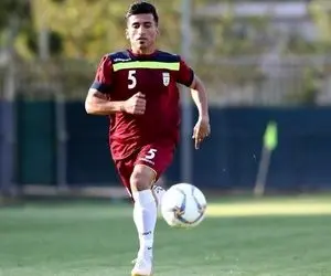 استقلال بیخیال مدافع ملی پوش نمی شود!