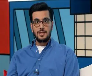 سوتی خندان؛ امیرحسین قیاسی سر مزار پدربزرگش یه گاف عظیمی داده که مرحوم شرمنده شد