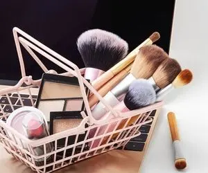 راه‌اندازی آنلاین شاپ محصولات پوستی