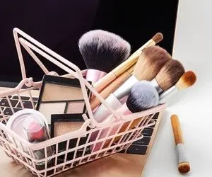 راه‌اندازی آنلاین شاپ محصولات پوستی