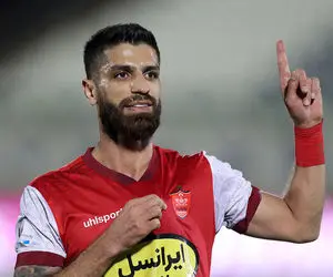 شوک به پرسپولیس؛ ستاره محبوب یحیی سرباز شد