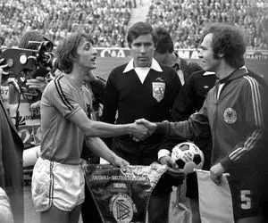 درگذشت 13 اسطوره فوتبال در قرن 20! 