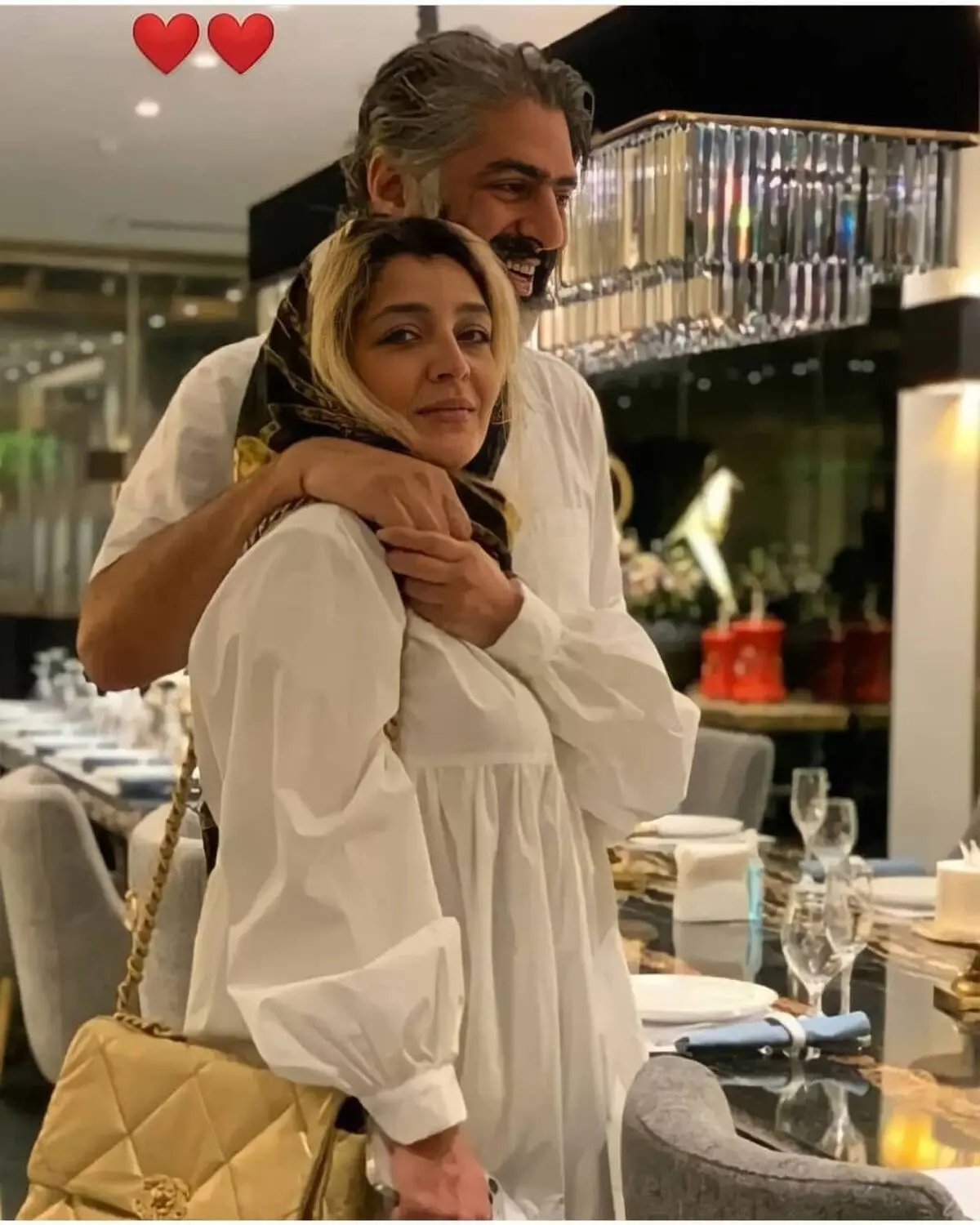 ساره بیات و همسرش