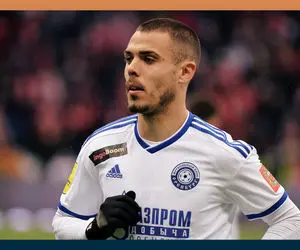 ریکاردو آلوز خرید بزرگ بردیف برای تراکتوری ها کیست؟