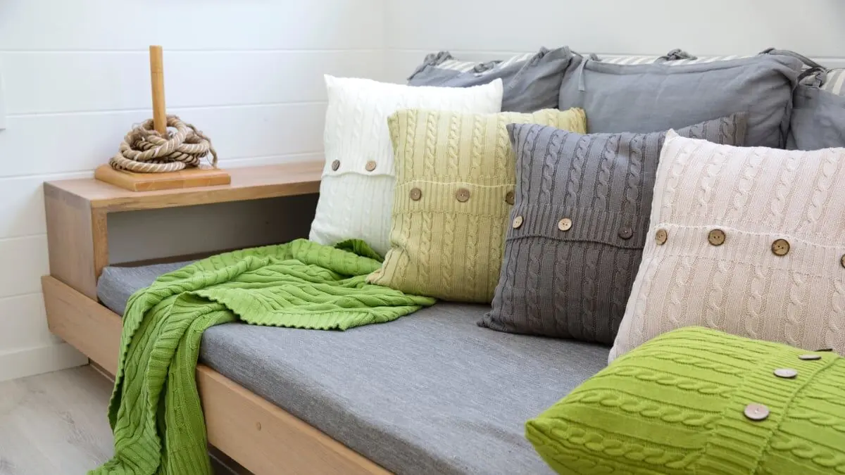 cushions1