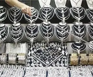 قیمت نقره امروز چهارشنبه ۲۷ خرداد ۱۴۰۵ / شمش نقره یک اونسی کانالش را از دست داد
