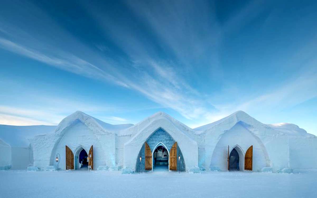 0_Canadas-ice-hotel-has-created-a-3D-tour-so-you-can-experience-it-from-home