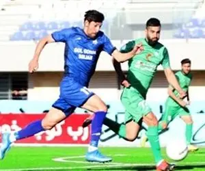 تبریزی خوش و خرم در پیراهن آبی جدید