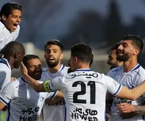 ۷ بازیکن استقلال به ماشین نرسیدند