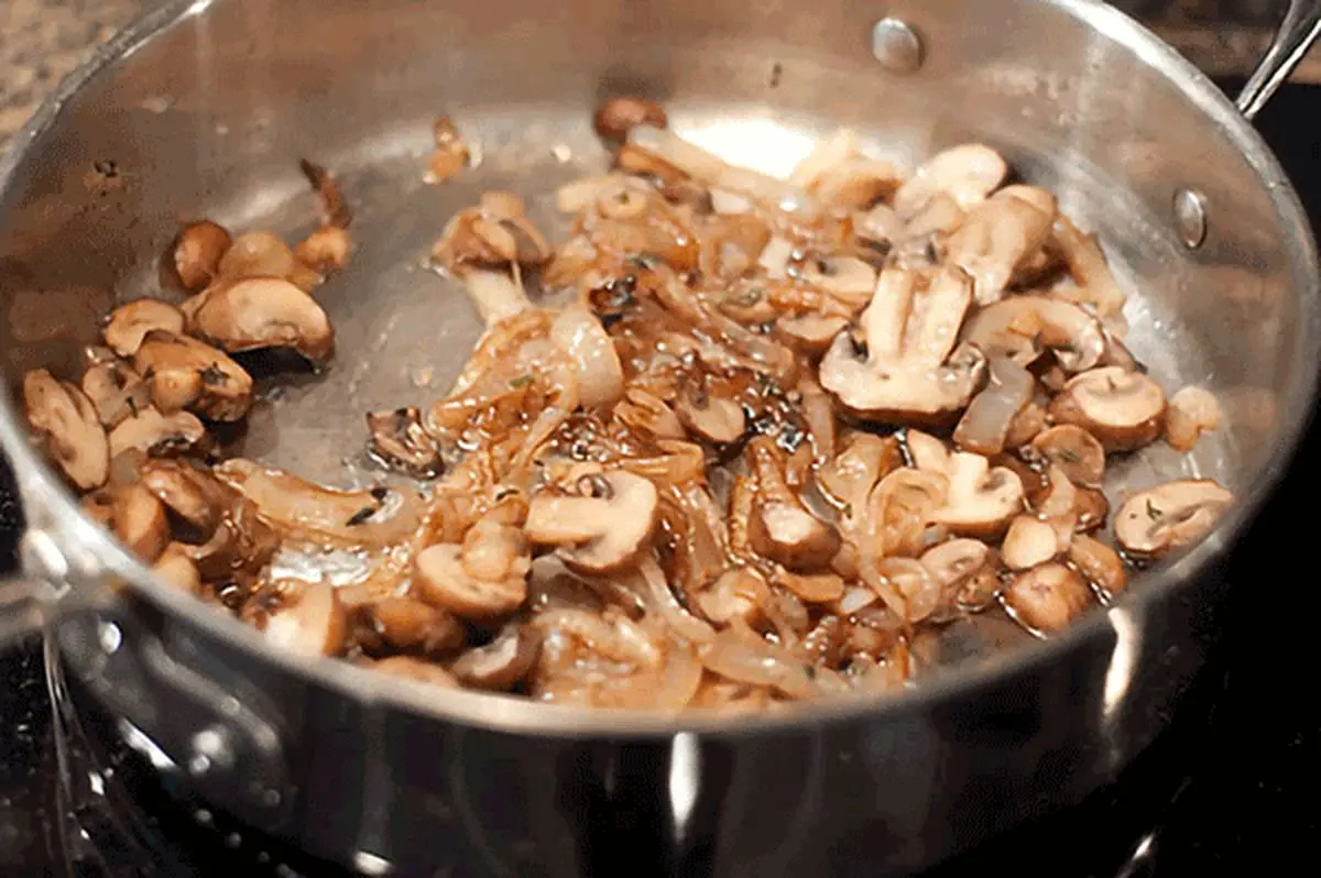 cooking-and-frying-mushrooms