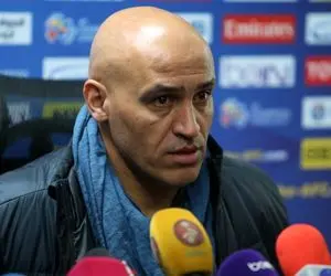 حمله با سنگ به علیرضا منصوریان!