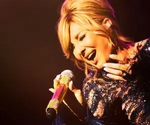 ماجرای مهاجرت گوگوش از ایران به خارج از کشور جنجالی شد!