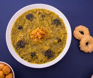 آموزش آشپزی؛ طرز تهیه آش رشته خوشمزه و خوش رنگ به سبک مادربزرگ ها