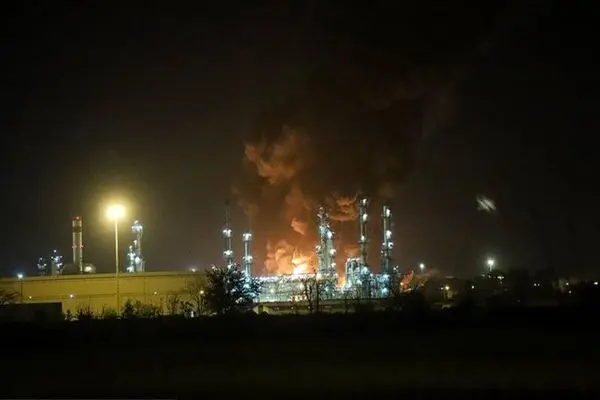 آتش سوزی پالایشگاه تهران