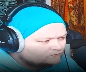 آواز اصیل؛ بلاگر خارجی وقتی این آهنگ ایرانی رو شنید چشاش از حدقه زد بیرون