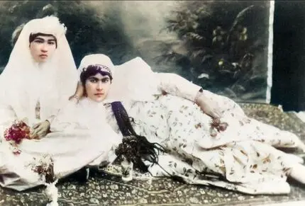 پرسه در روزگاران قدیم؛ طبقه بندی دختران قاجار براساس سن؛ از خانمچه و غنچه و ترشیده