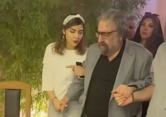 جشن تولد ۸۵ سالگی مسعود کیمیایی باحضور پسرش «پولاد کیمیایی» و صدف اسپهبدی