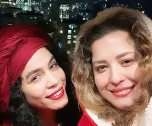 آواز هنرمندانه؛ فلوت زنی جذاب مهراوه تو بالکن بزرگ و خوش آب و هوای خونه پدریش