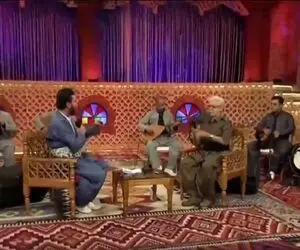آواز شادیسم؛ ناصر رزازی انقدر حالش بده که با آهنگ کردی که میخونه میرقصه و گریه میکنه