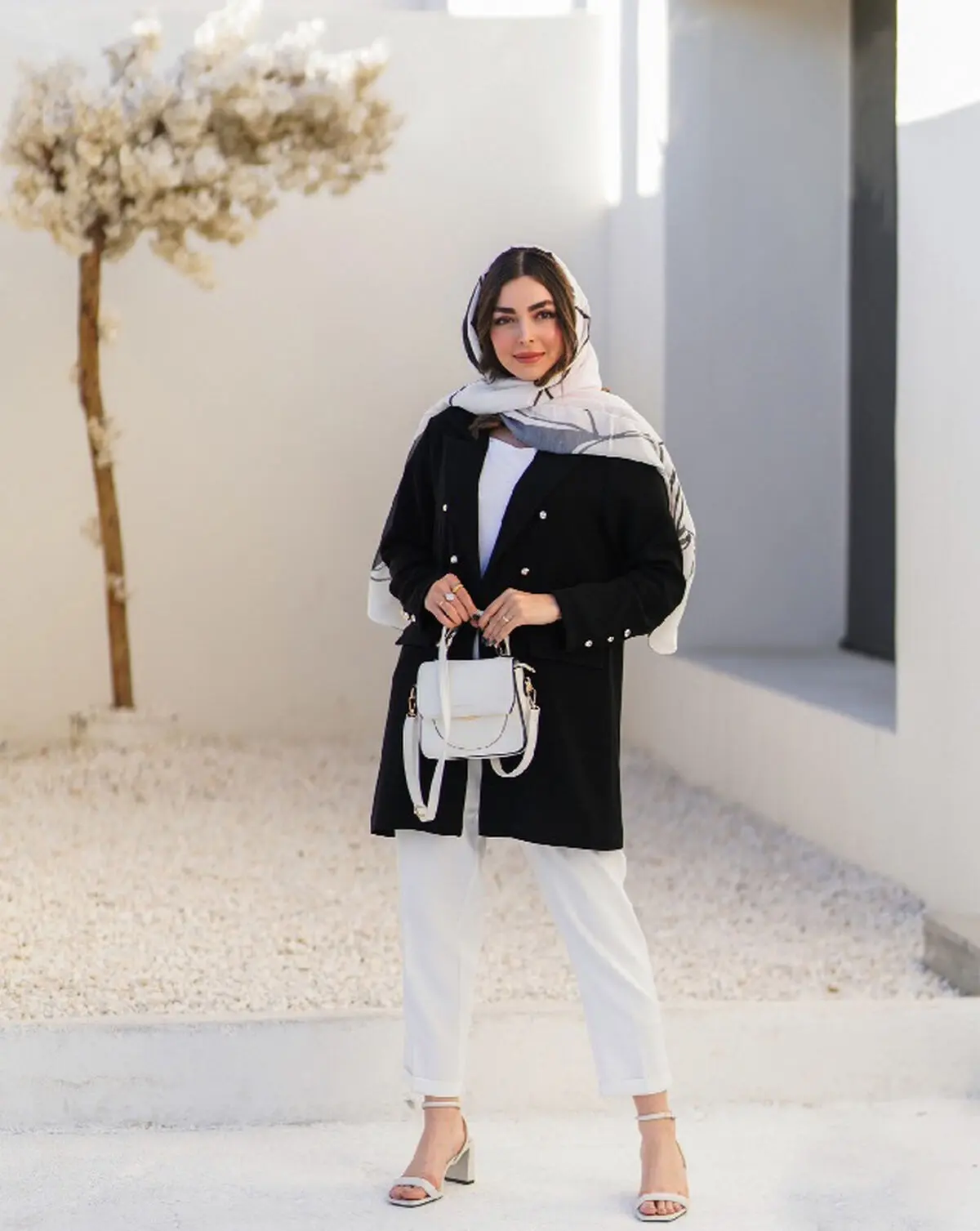 شلوار سفید
