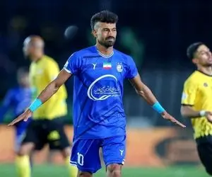  پیام احساسی رضاییان به استقلالی‌ها؛ رامین هیکل آماده‌اش را به نمایش گذاشت!