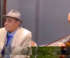 آواز ماندگار؛ ایرج خواجه امیری تو 93 سالگی آهنگ رسوای جهانم رو با چه صدای لرزونی خوند