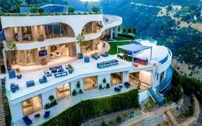 خانه شیشه ای منحصر به فردترین ویلای لواسان؛ جایی که معماری، طبیعت و تجمل تلاقی میکنند