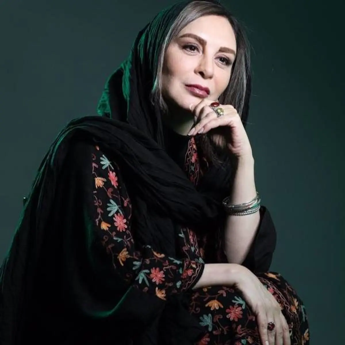 افسانه بایگان